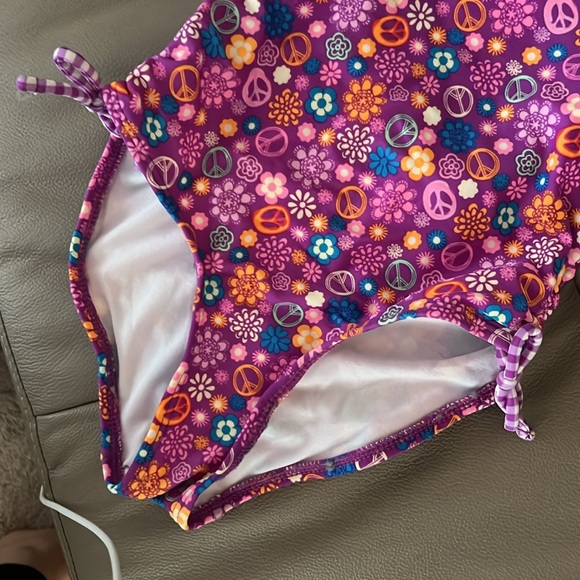 Angel Beach size 5 toddler Swimwear - Picture 5 of 16